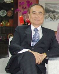 <span>2013  Awardees</span><div>Academician </br> Ming-Chiao Lai</div>