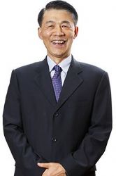 <span>2017  Awardees</span><div>Academician </br> Doug (Chen-Hua) Yu</div>